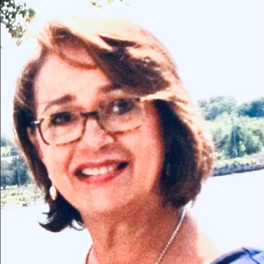 Meet your Posher, Carolyn